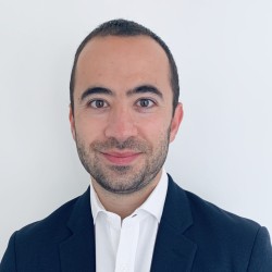 Slava Leykind Headshot