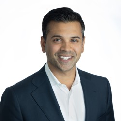 Sachin Nanavati Headshot