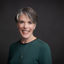 Susan Winckler Headshot