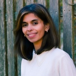 Saumya Mishra Headshot