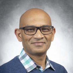 Srini Yandrapu Headshot