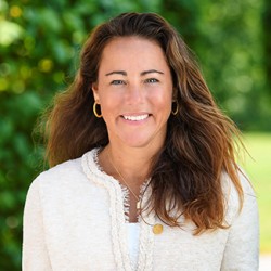 Susan Roddy headshot
