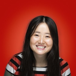 Beth Mi Headshot