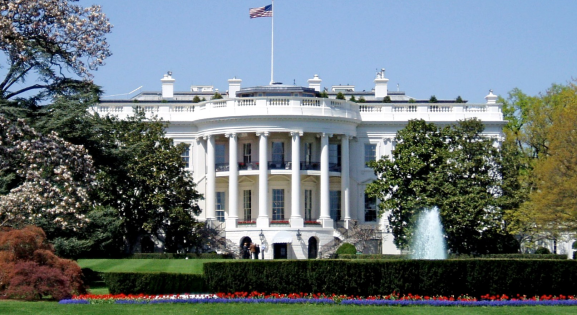 white house south facade on a sunny summer day